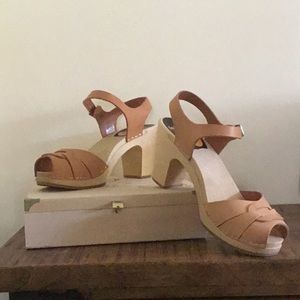 Brand New Peep Toe Swedish Hasbeens